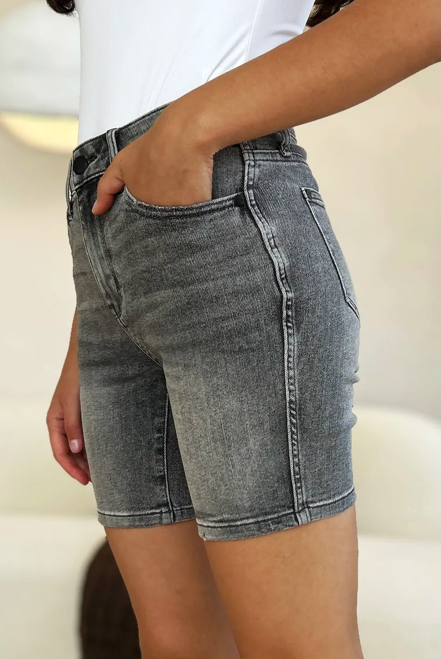 055ef77f-0f5e-4070-b6e5-2b2c4fbc6c19-Max