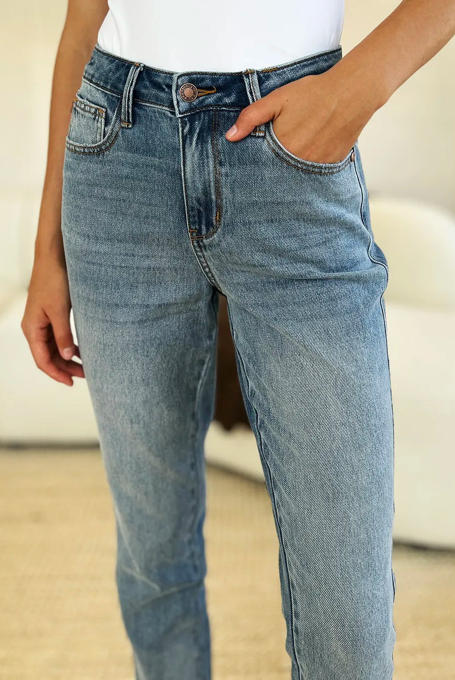 1bb7b91b-f0cf-40b4-9d90-021e8c2317b9-Max