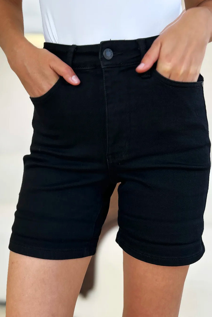 213f89c3-67b0-45c0-afda-4ebc795b4ee6-Max