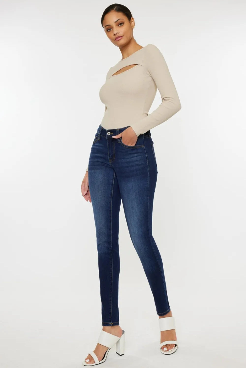 2b64be8e-dd8e-42fc-8aa9-27aa22052096-Max