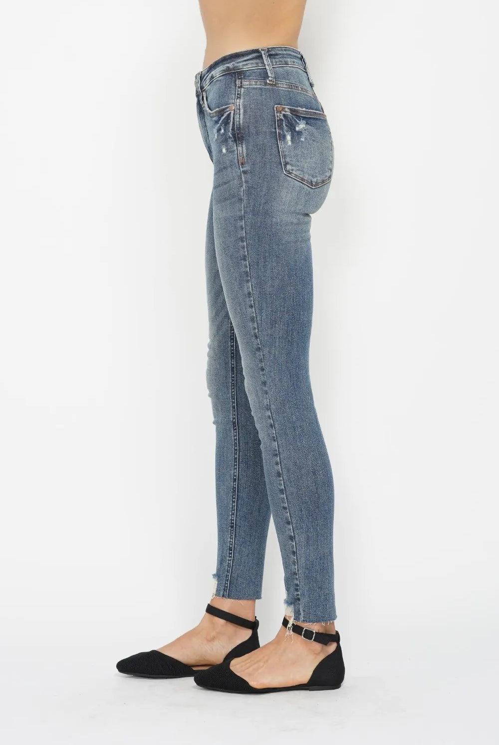 481cfaf2-e1a4-42cc-a0d3-0ae7c18053ad-Max