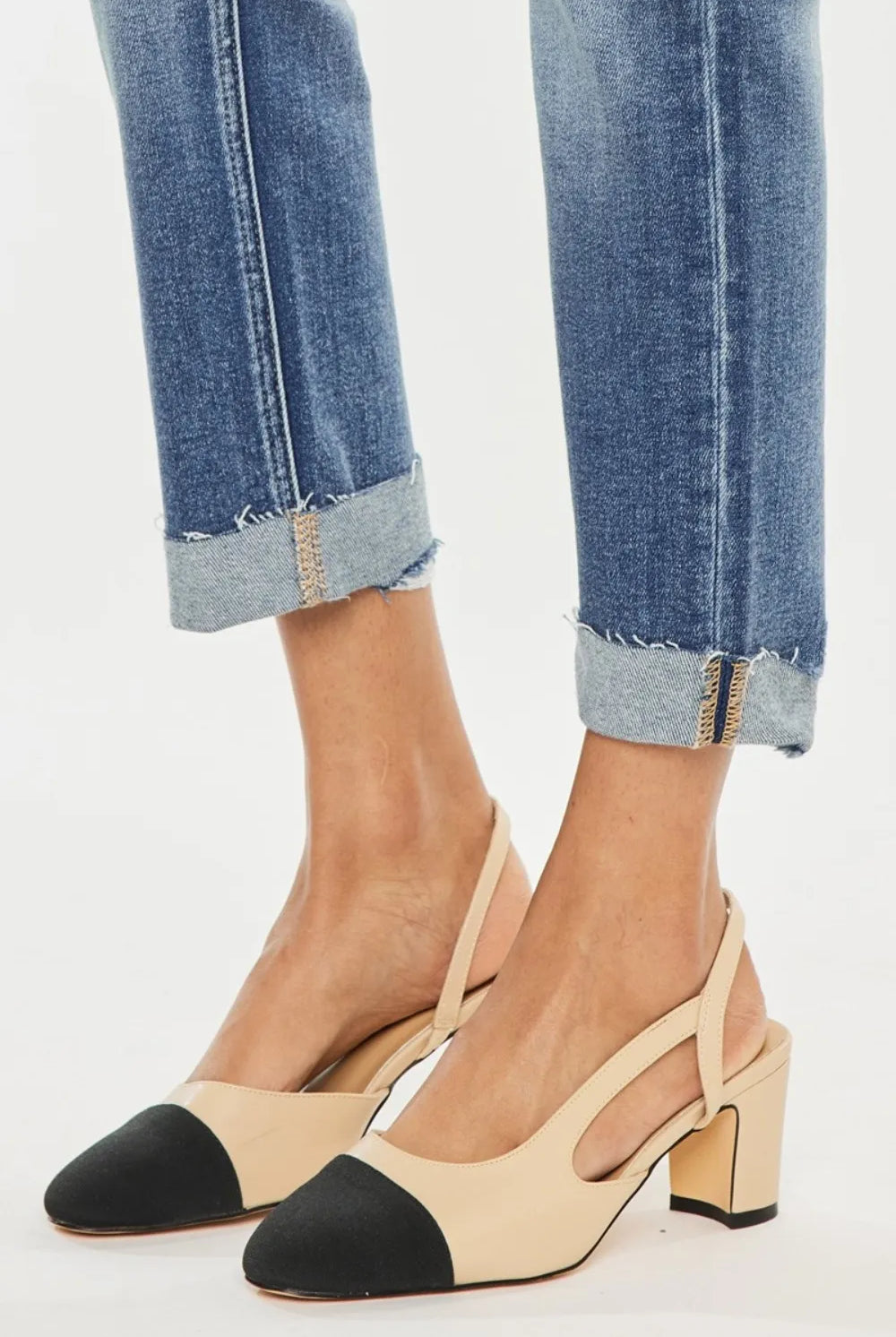 6d7cb76d-ae1b-4c61-9cd4-22e7031f38a3-Max