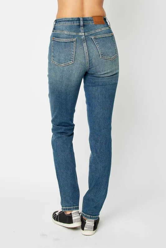 7e0fab9e-edab-491a-9a55-32a6aa95ebbe-Max