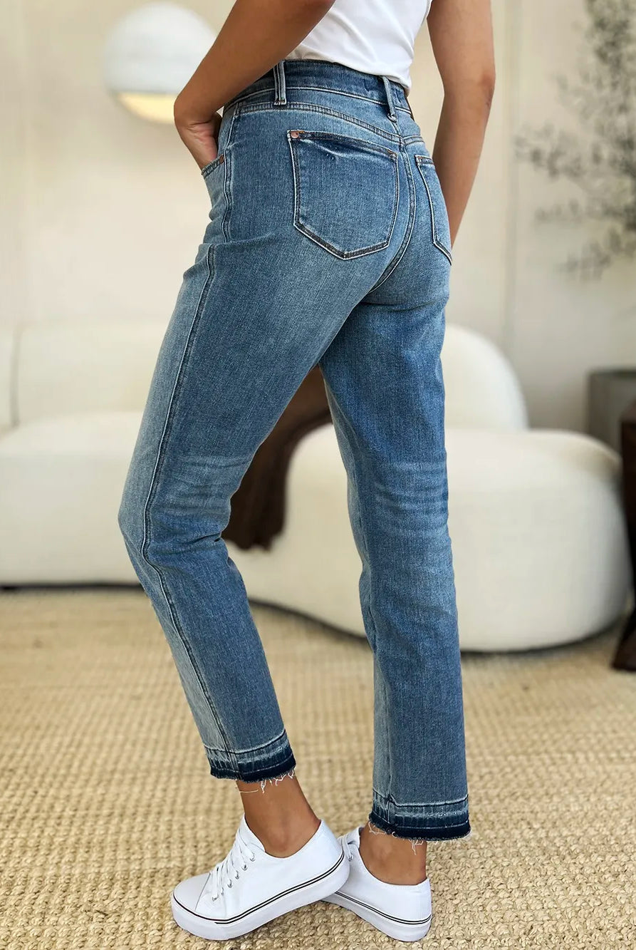 844c0cc0-8f22-484b-9549-f8e4b6da6f39-Max