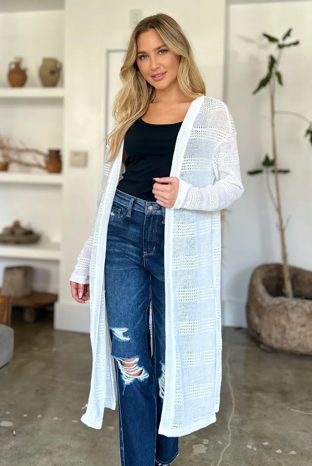 8f3e4be9-c820-41bc-87ce-3229ea8fe90e-Max