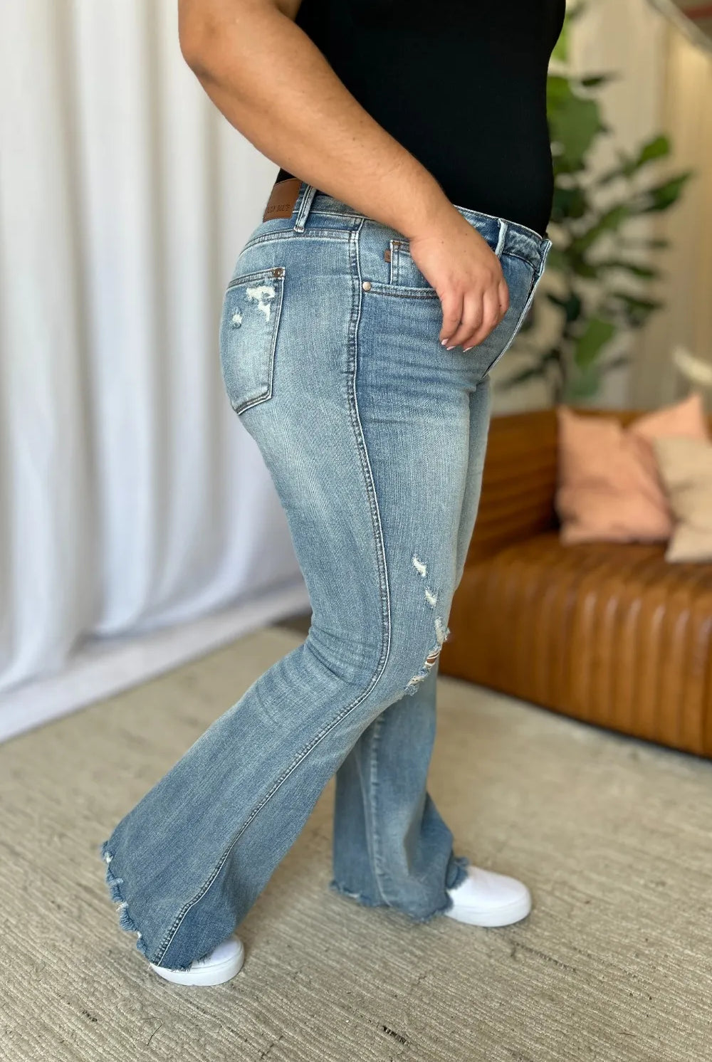 b51527d9-63c3-40d6-819d-a57c109ff421-Max