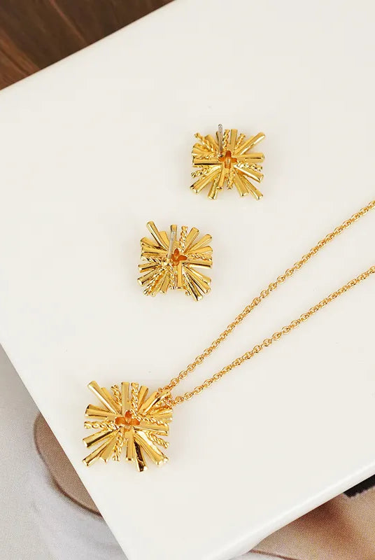 d0cc1044-a8f3-49b6-90ee-a76d241dfb1b-Max