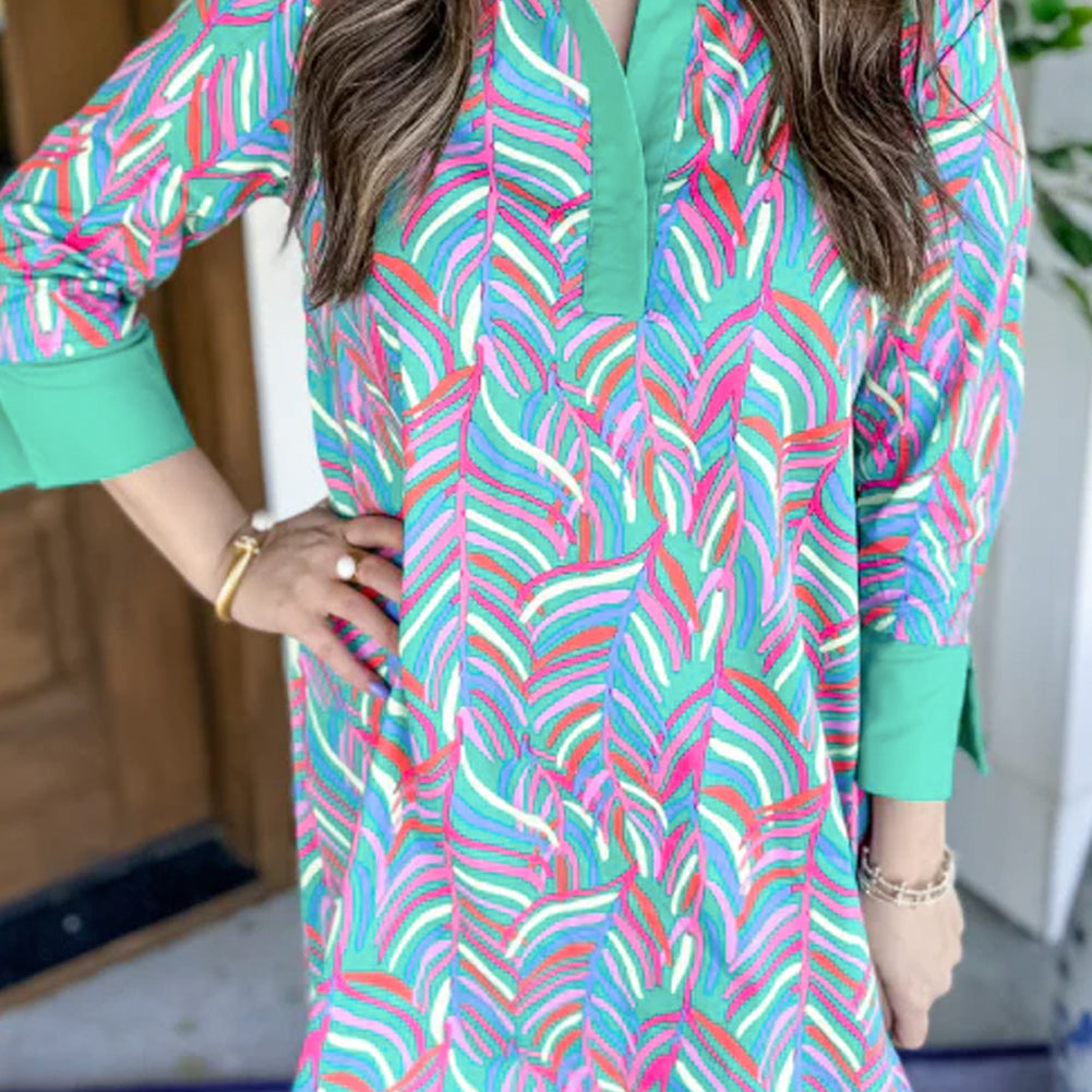 Green Abstract Print Split Neck Bracelet Sleeve Shift Dress