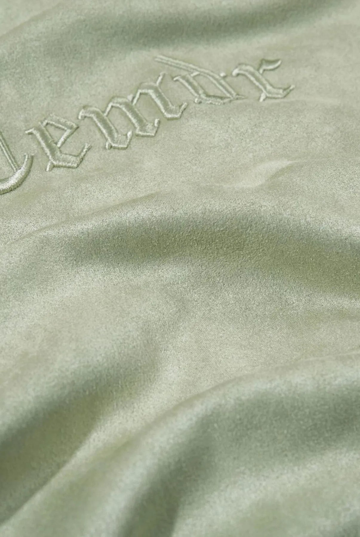 dd57893d6b124a06a4e435b261faa2c8-Max-Origin