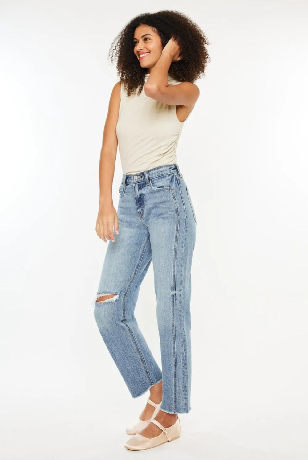 e06b2461-ef5a-46fb-8f4c-23c7049111ab-Max