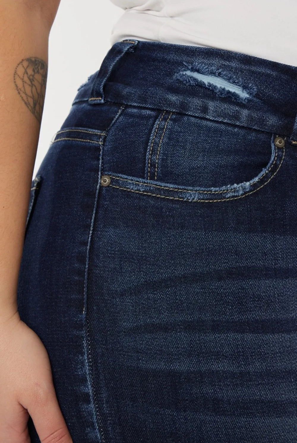 eb3b8440-21ee-4de3-9334-891936324880-Max